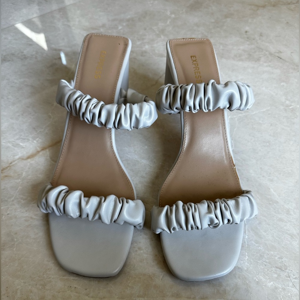 Express Sandals